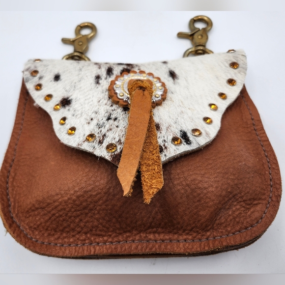 Brown and White Cow Hide Leather Saddle Bag Brass Hardwear - Picture 3 of 8